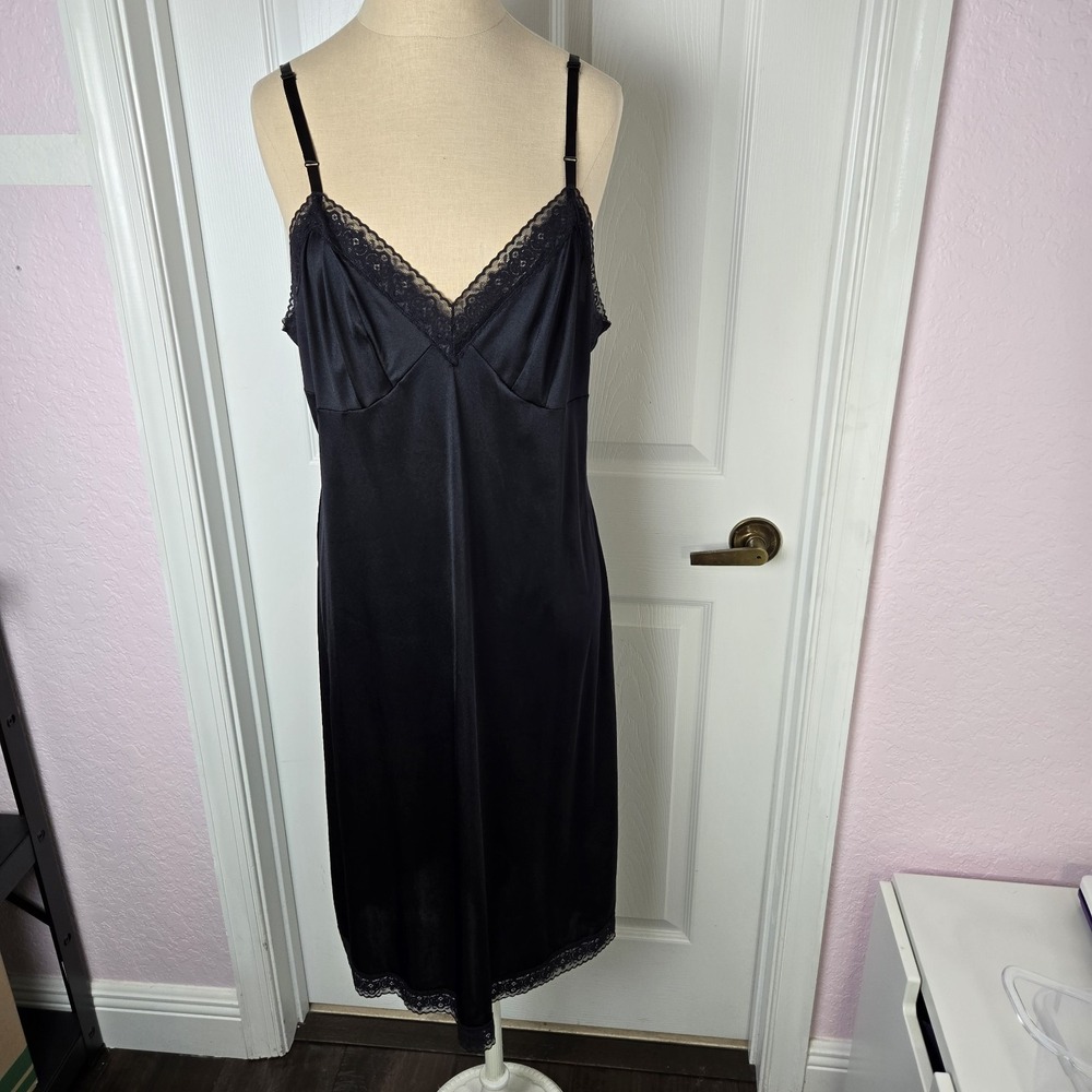 Vtg Vassarette Black Full Slip Women's Size 38 Lingerie Nylon Lace Nightgown